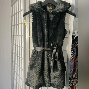 Black Faux Fur vest with waist tie - Size XS to Small